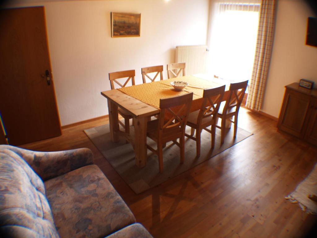Alm-Apartments Heiligenblut Oda fotoğraf